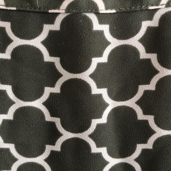 🌺Express women’s Long Sleeve Blouse. 🌺 - Picture 5 of 5